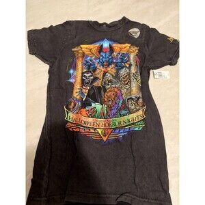 HHN Universal Monsters Shirt Artist Series Size XS Halloween Horror Nights 2022